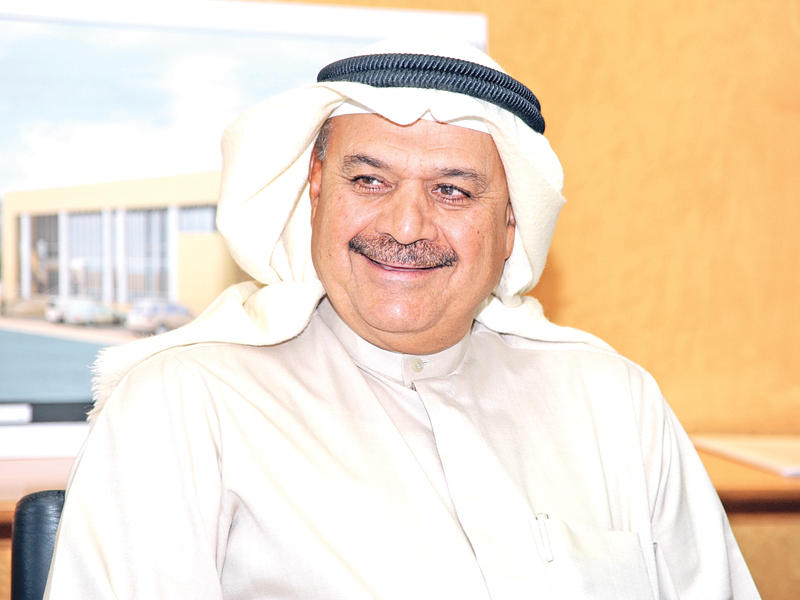 Kuwait Heart Foundation holds an awareness campaign for early diagnosis and examination of heart health, sugar and cholesterol levels in the blood.