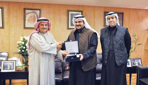 Faisal Al-Mutawa receives a delegation from the National United Kuwaiti Students – USA Chapter