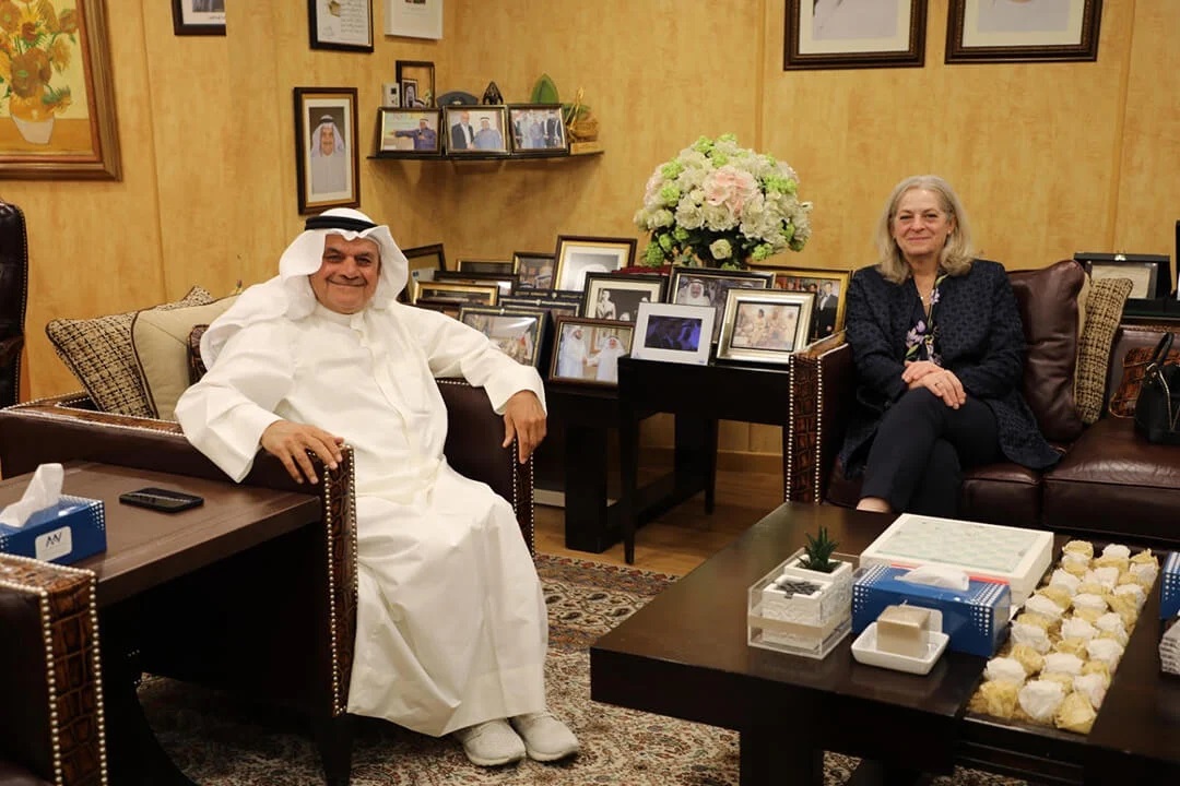 On a farewell visit to mark the end of her service in Kuwait, AAW Chairman Receives U.S. Ambassador to Kuwait, HE Ms. Alina Romanowski